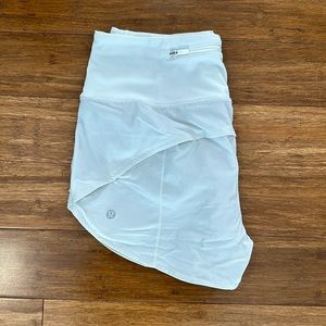 Lululemon Hotty Hot short. High rise. White. Size 6.